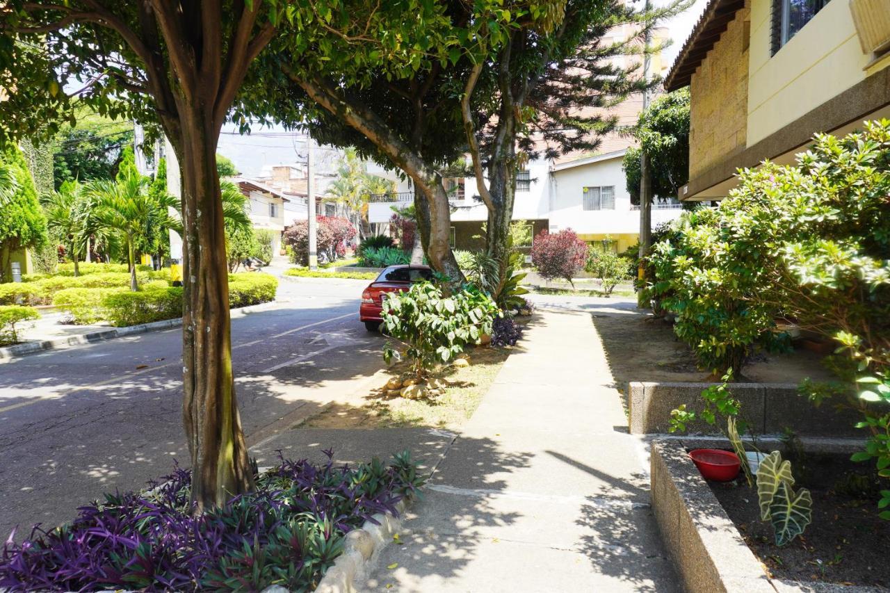Buntes Haus-Casa Hotel Laureles-Estadio Medellín Exterior foto